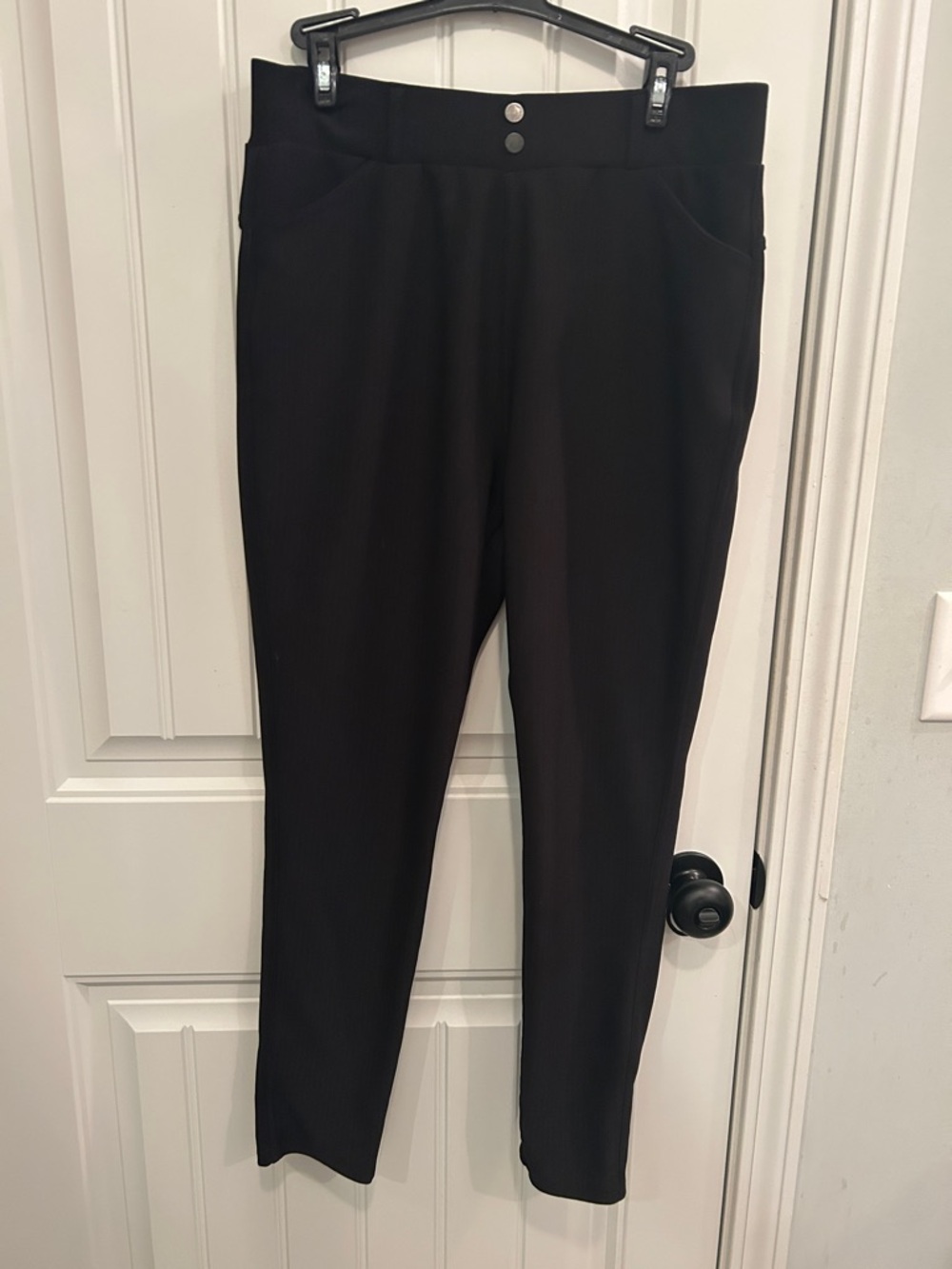 Women's Black Slim Pull-On Ankle Pants with Front Snap Waist